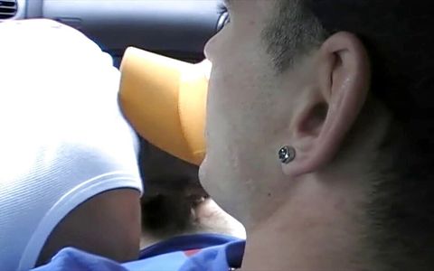 lick boy in my car and fuck me hard outdoor