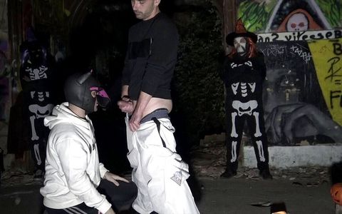 Fucked bareback by straight for Halloween night