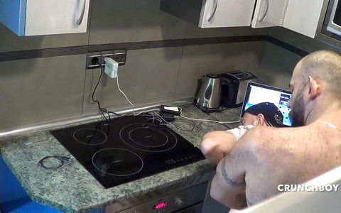 Webcam in the kitchen with Jess used raw by Jorhe Leal