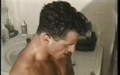 Two horny hunks with amazing bodies fuck in the shower