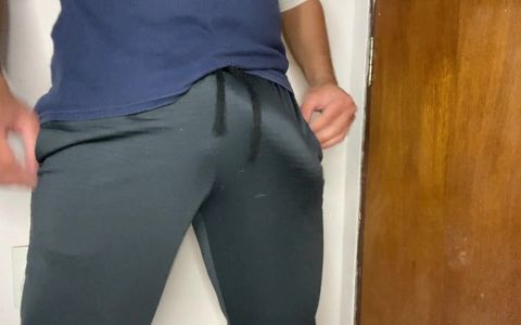 Man with Big Dick Was Kicked Out of the Gym for Not Wearing His Underwear and Making Women Horny