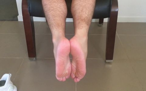 Lick My Feet - Foot Fetish