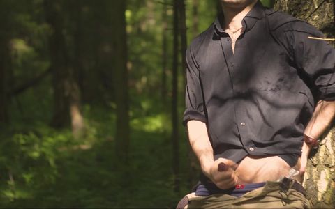 Handsome dude Noel Dero Decided to Masturbate in the Woods Because He Really Wanted to Fuck