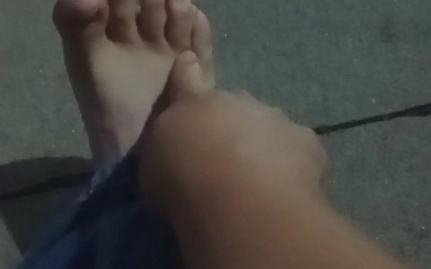 Right foot outdoor