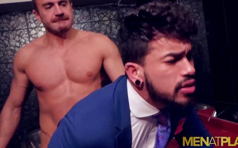 Menatplay - Hunky Emir Boscatto and Pietro Duarte anal breed