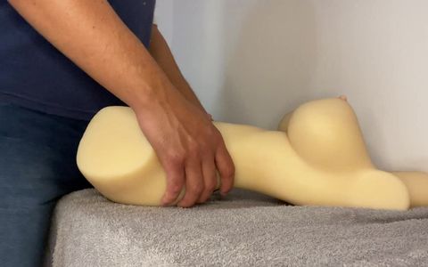 Testing a Sex Doll for My Best Customer at the Sexshop