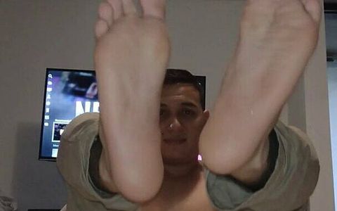 Imagine Sucking on These Big Smelly Feet