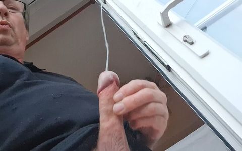 Long Edging and Four Huge Cumshots