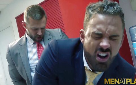 MENATPLAY - Bottom hunk in suit Logan Moore anal fucked hard