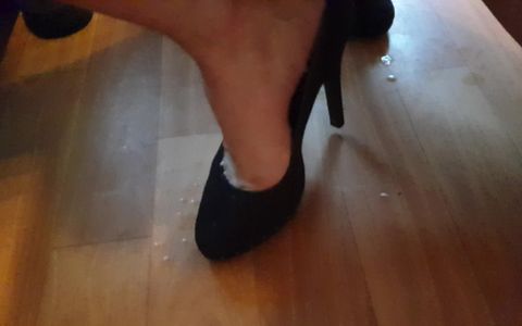 Little Sperm on My New Heels