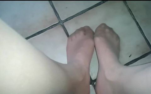 Nylon Feet and Bio Slides