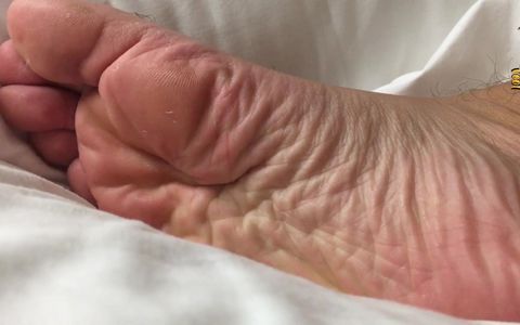 Fat Meaty Wrinkled - 100 Percent Male Feet - Manlyfoot