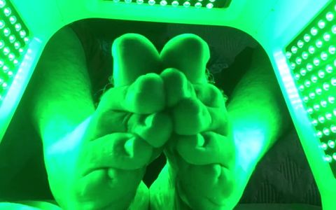 Nasa Uses This Technology to Heal Astronauts Seems to Do Well Lighting up My Feet - Manlyfoot