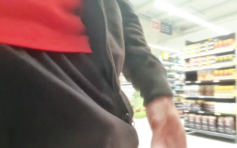 Masturbation at the Supermarket I Love taking Risks