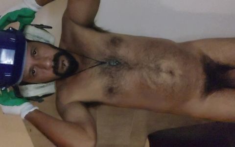 Hairy man cumshot