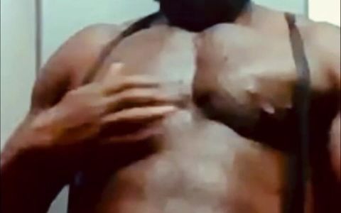 Black Bodybuilder Verbal Smoke & Cum