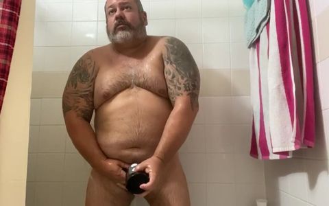 Muscle Weight Lifter Chub Jacks off in Shower Start to Finish Cumshot