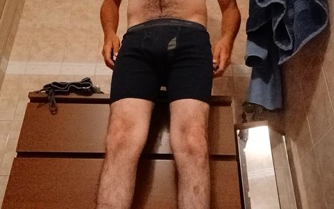 Localguy89 masturbating in the bathroom