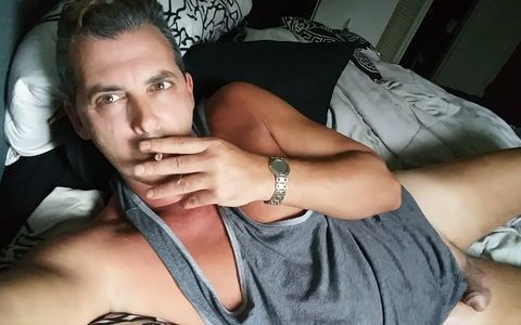 Celebrity Sex Tape Leak Dilf Cory Bernstein Smoking and Have Fun