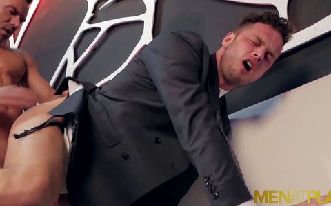 MENATPLAY Coworkers Damon Heart and Manuel Skye anal fuck