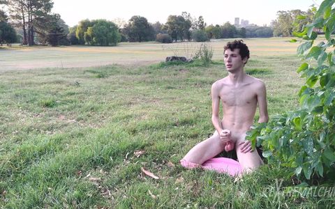 The Golf Club Naked Wank
