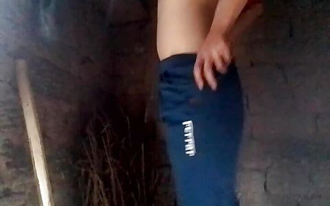 Tight Ass Solo Dance by Leon