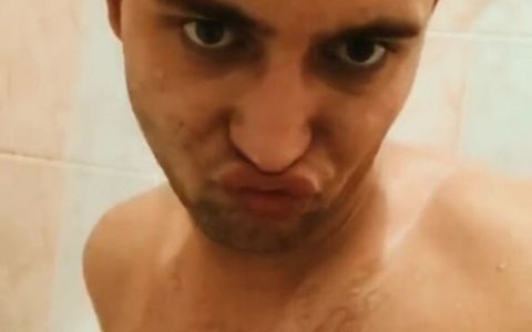 Twink Washes His Ass
